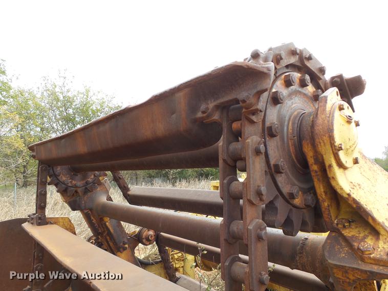 image for item DB4246 Caterpillar 633 elevating scraper