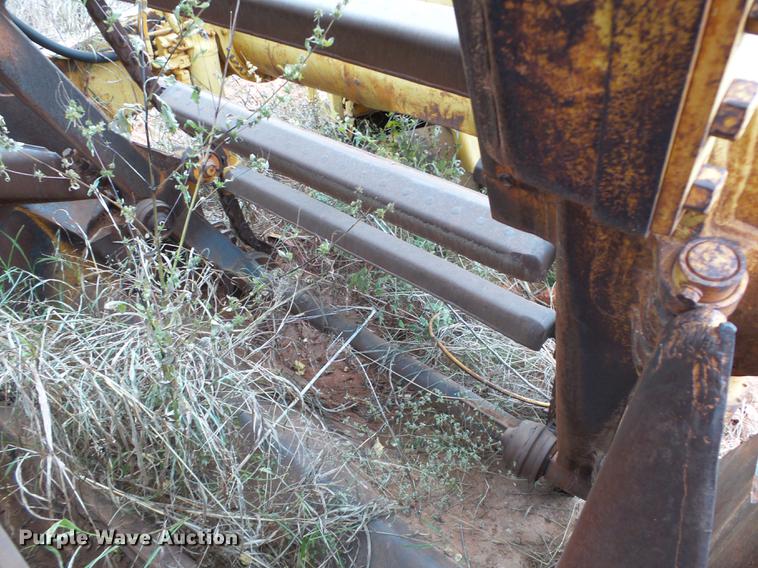 image for item DB4246 Caterpillar 633 elevating scraper