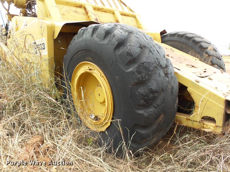 image for item DB4246 Caterpillar 633 elevating scraper