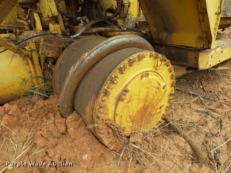 image for item DB4246 Caterpillar 633 elevating scraper