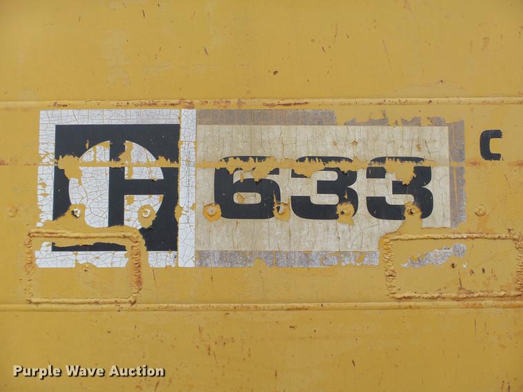 image for item DB4246 Caterpillar 633 elevating scraper