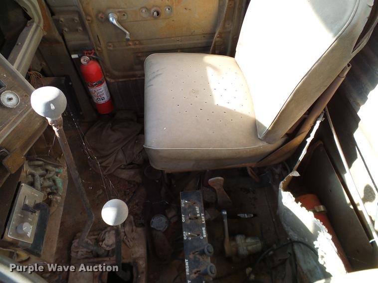 image for item DB4247 1980 Mack R685ST tank truck