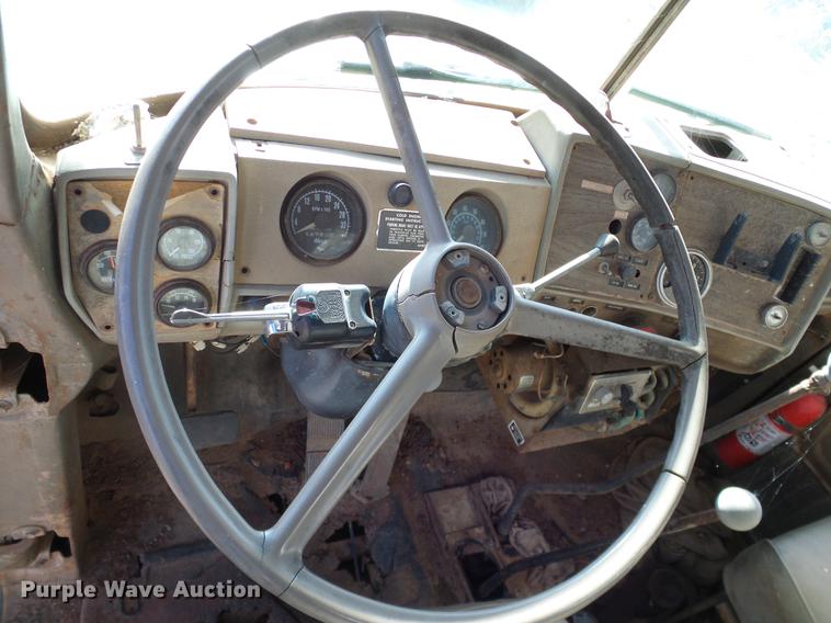 image for item DB4247 1980 Mack R685ST tank truck