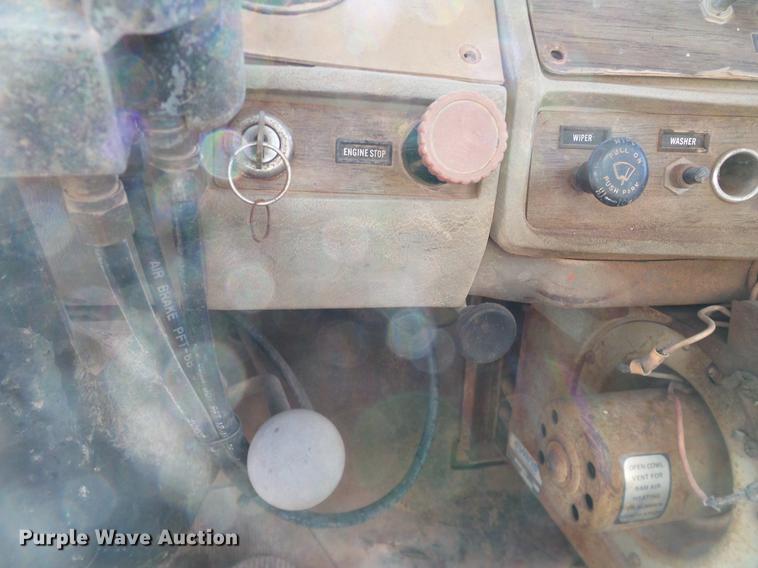 image for item DB4247 1980 Mack R685ST tank truck