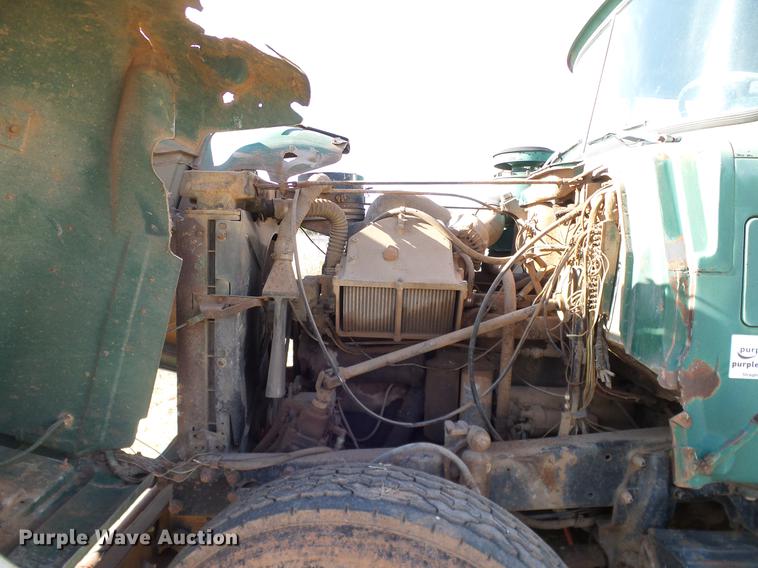 image for item DB4247 1980 Mack R685ST tank truck