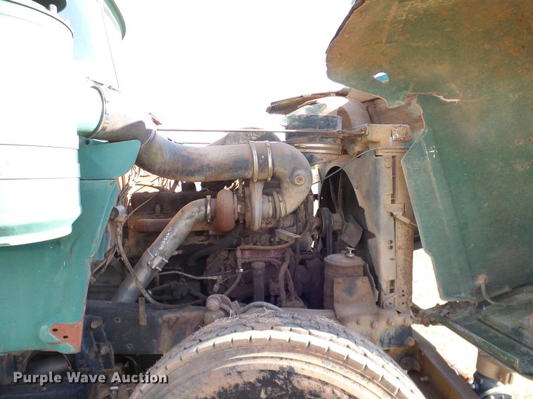 image for item DB4247 1980 Mack R685ST tank truck