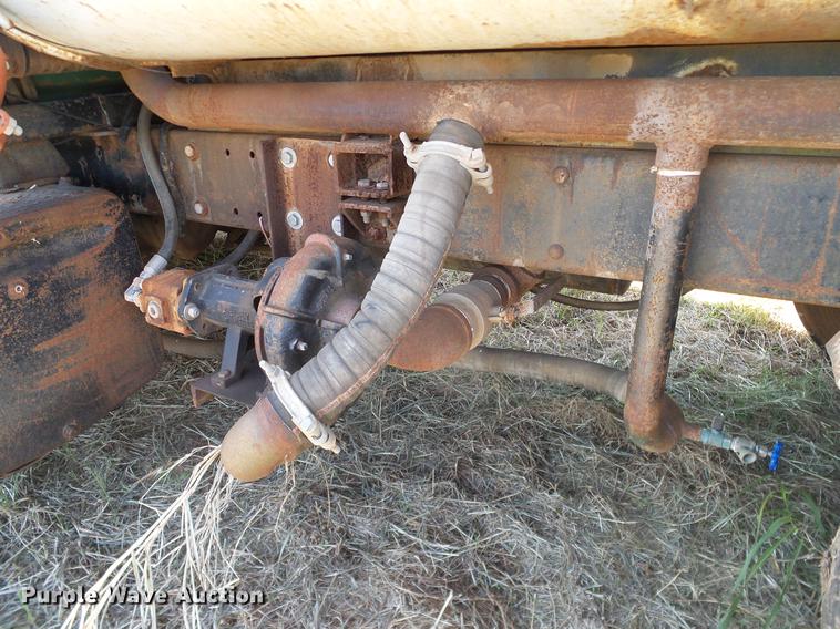 image for item DB4247 1980 Mack R685ST tank truck