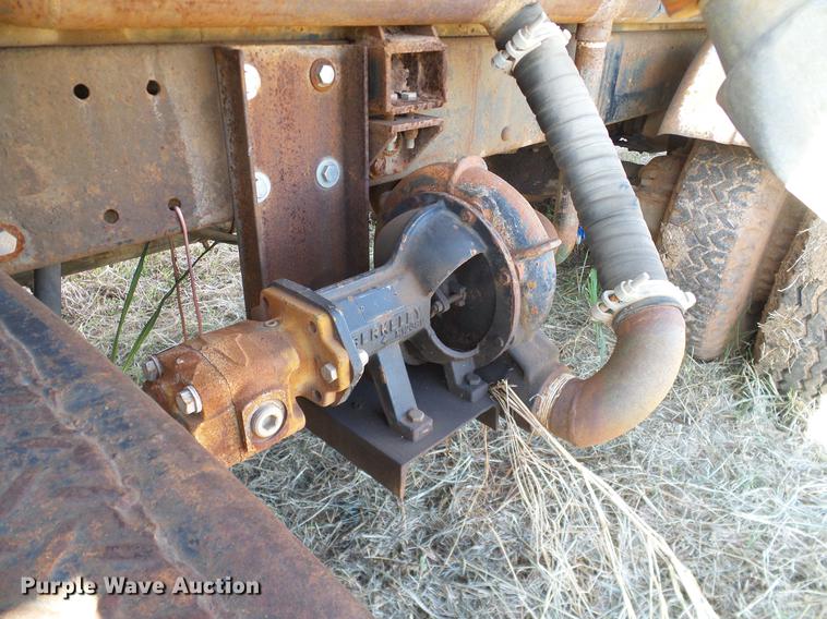 image for item DB4247 1980 Mack R685ST tank truck