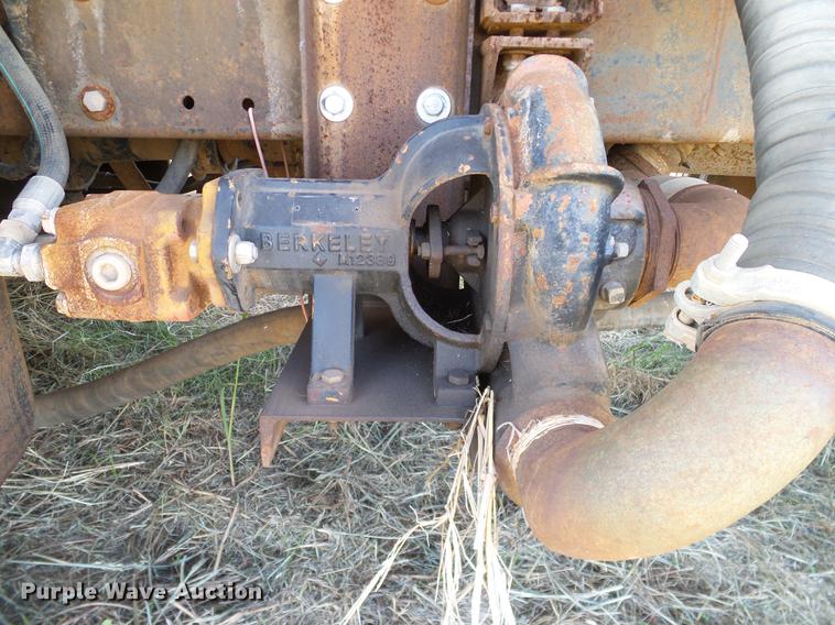 image for item DB4247 1980 Mack R685ST tank truck