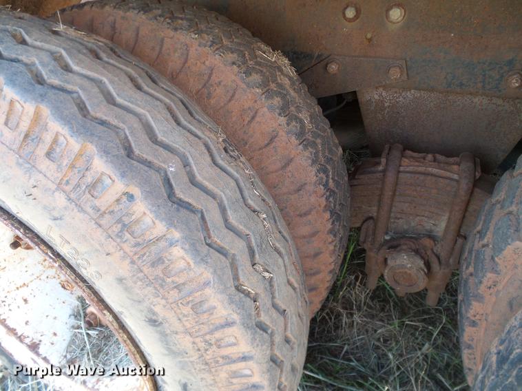 image for item DB4247 1980 Mack R685ST tank truck