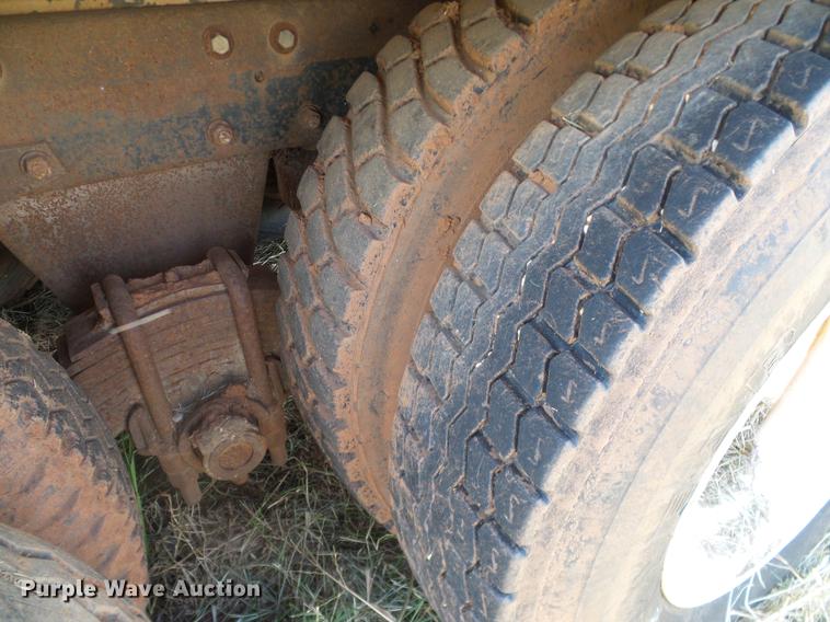 image for item DB4247 1980 Mack R685ST tank truck