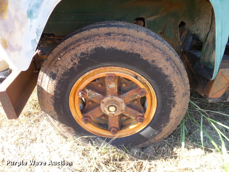 image for item DB4247 1980 Mack R685ST tank truck