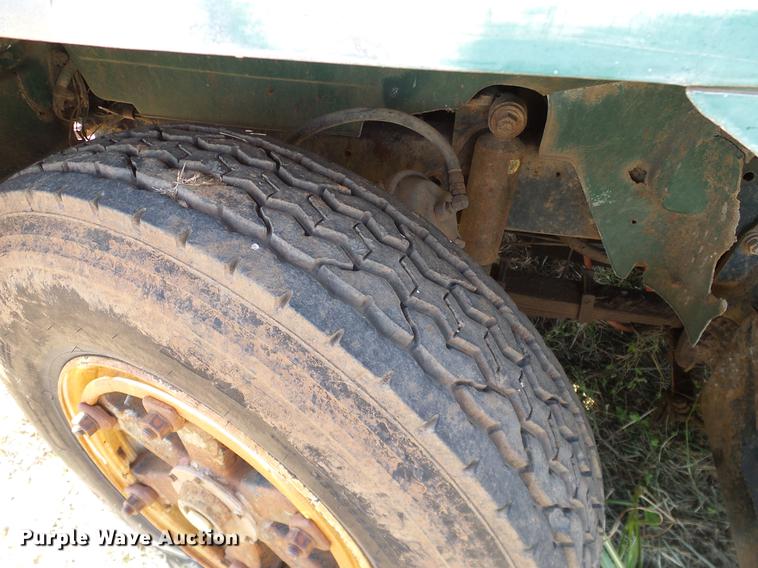 image for item DB4247 1980 Mack R685ST tank truck