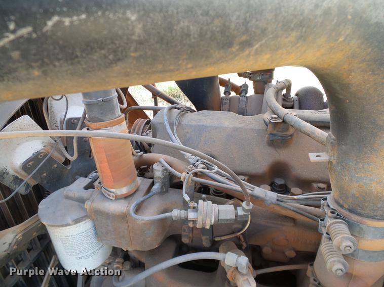 image for item DB4248 1989 Mack R688ST truck chassis