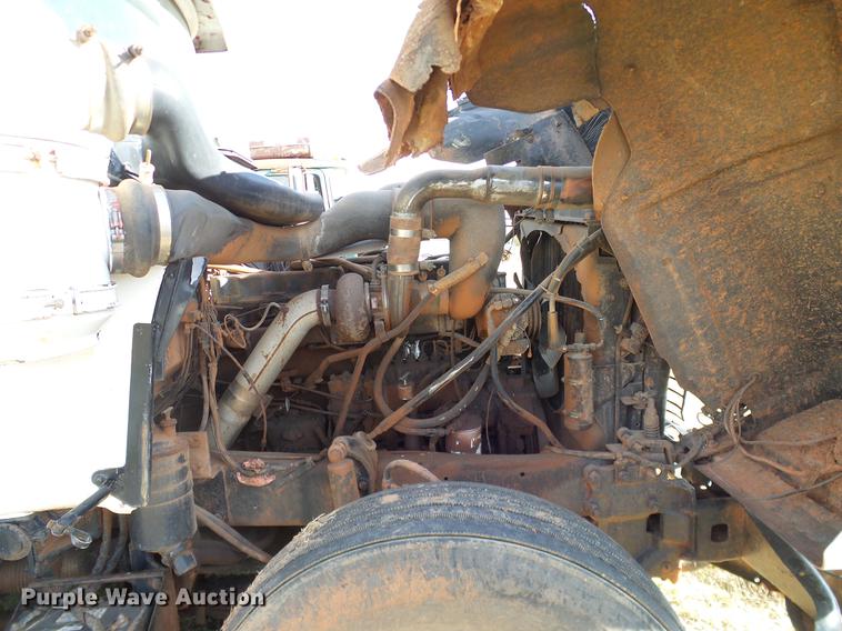 image for item DB4248 1989 Mack R688ST truck chassis