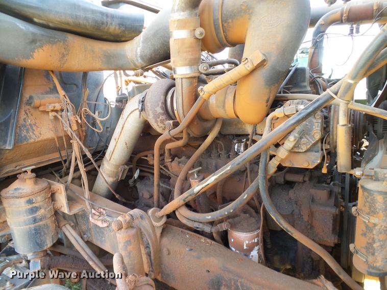 image for item DB4248 1989 Mack R688ST truck chassis