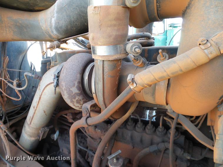 image for item DB4248 1989 Mack R688ST truck chassis