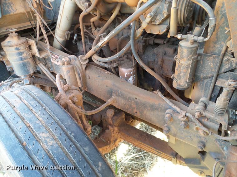 image for item DB4248 1989 Mack R688ST truck chassis