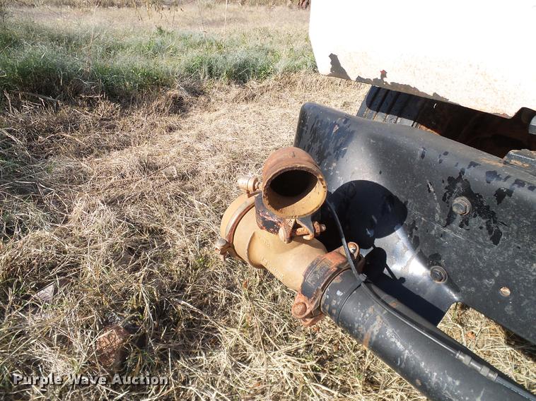 image for item DB4248 1989 Mack R688ST truck chassis