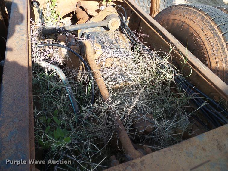 image for item DB4248 1989 Mack R688ST truck chassis