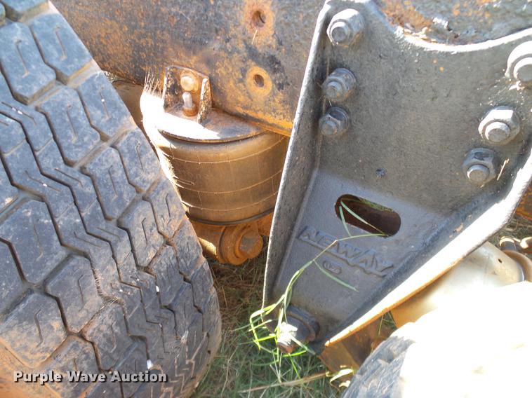 image for item DB4248 1989 Mack R688ST truck chassis