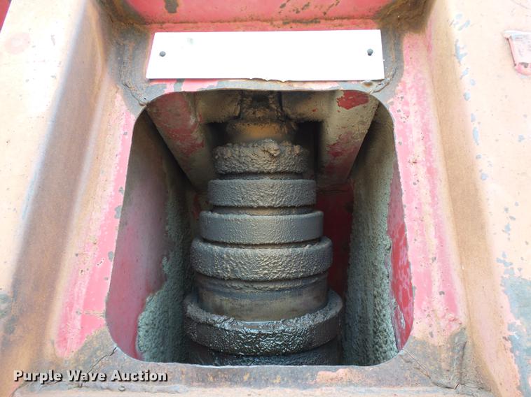 image for item DB4249 1975 Fruehauf DD4-M2-27 end dump trailer