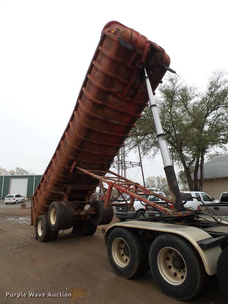 image for item DB4249 1975 Fruehauf DD4-M2-27 end dump trailer