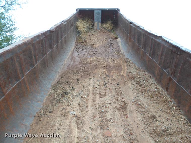 image for item DB4249 1975 Fruehauf DD4-M2-27 end dump trailer