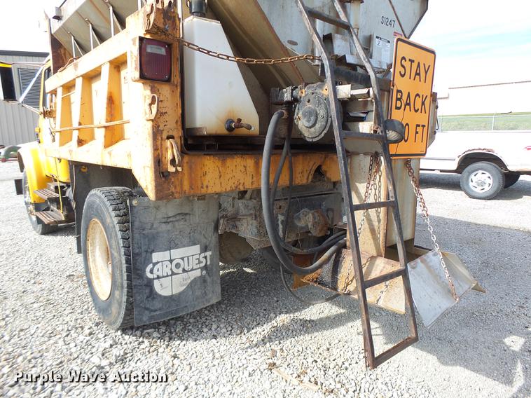 image for item DB5900 1993 International 4900 dump truck