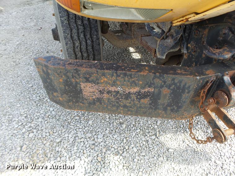 image for item DB5900 1993 International 4900 dump truck