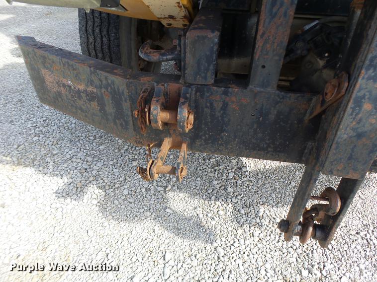 image for item DB5900 1993 International 4900 dump truck