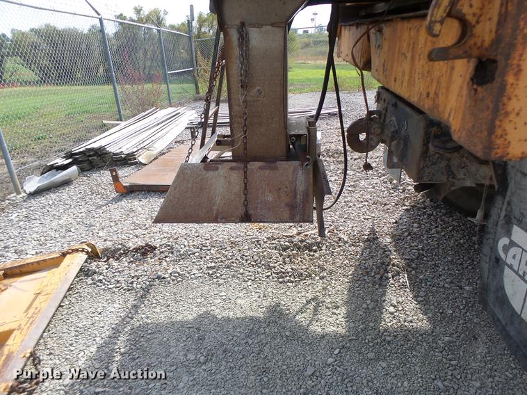 image for item DB5900 1993 International 4900 dump truck