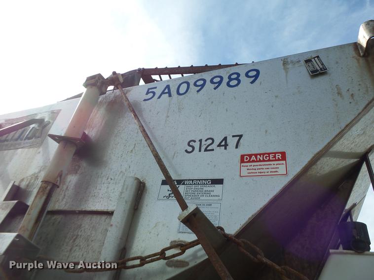 image for item DB5900 1993 International 4900 dump truck