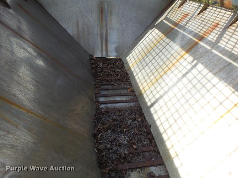 image for item DB5900 1993 International 4900 dump truck