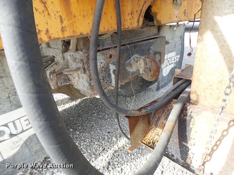 image for item DB5900 1993 International 4900 dump truck