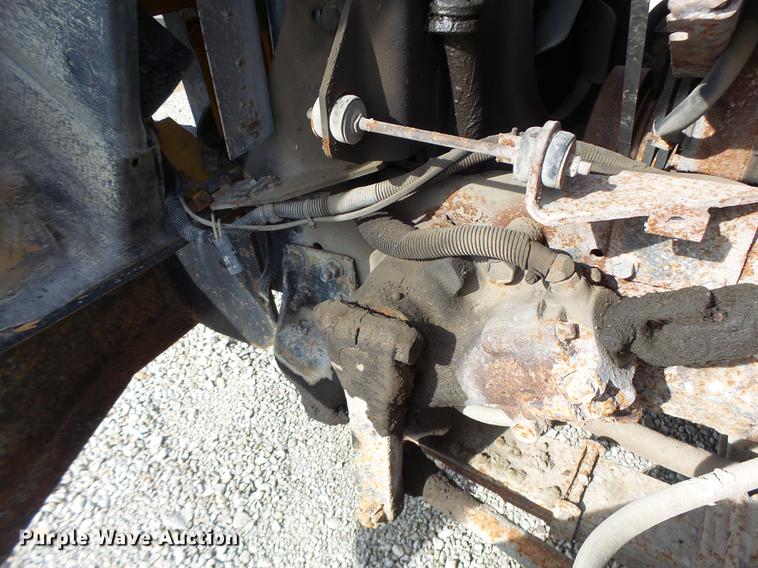 image for item DB5900 1993 International 4900 dump truck