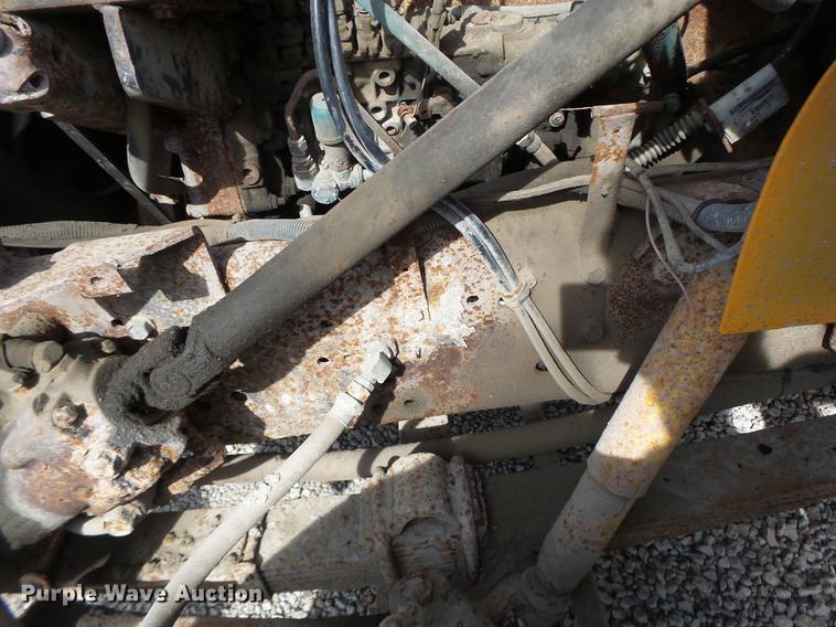 image for item DB5900 1993 International 4900 dump truck