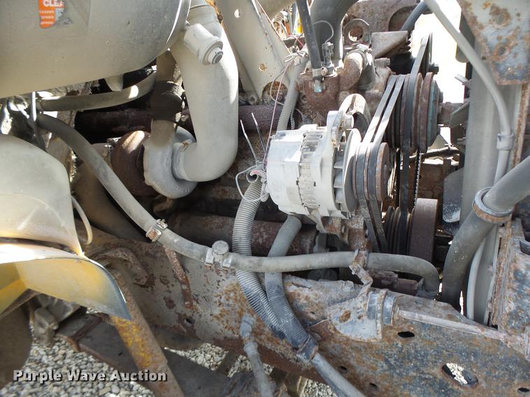 image for item DB5900 1993 International 4900 dump truck