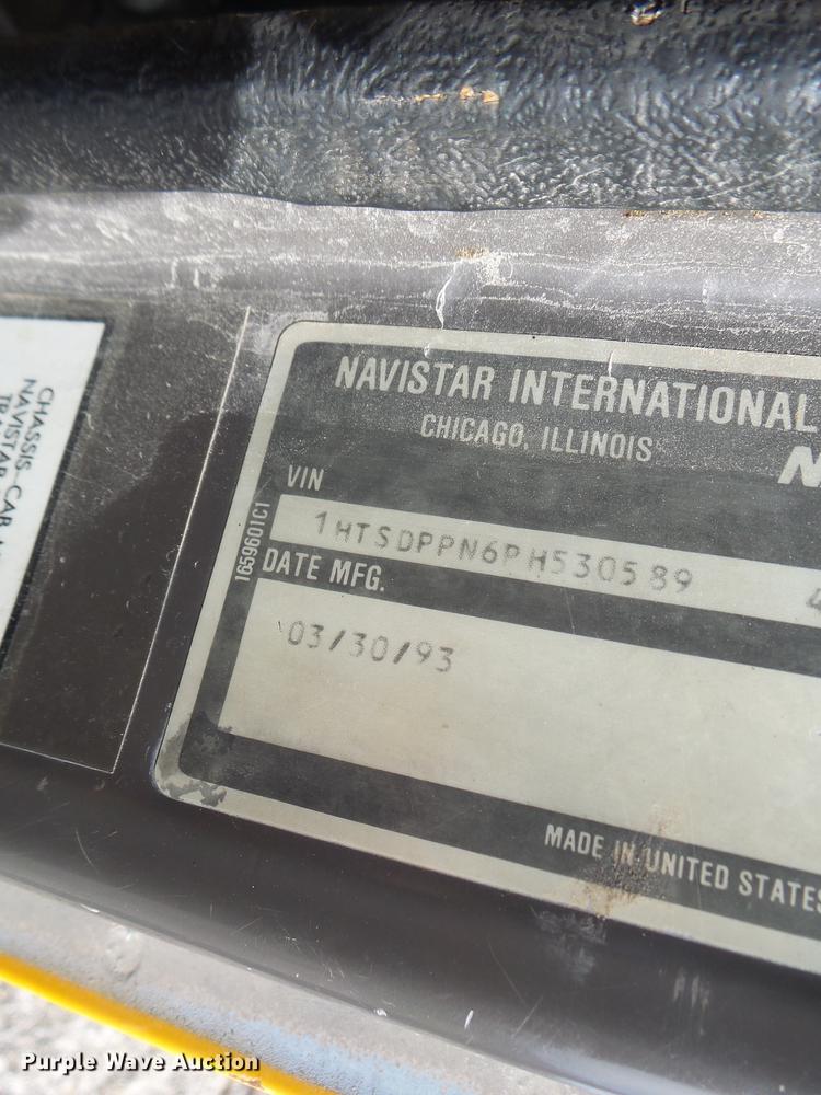 image for item DB5900 1993 International 4900 dump truck