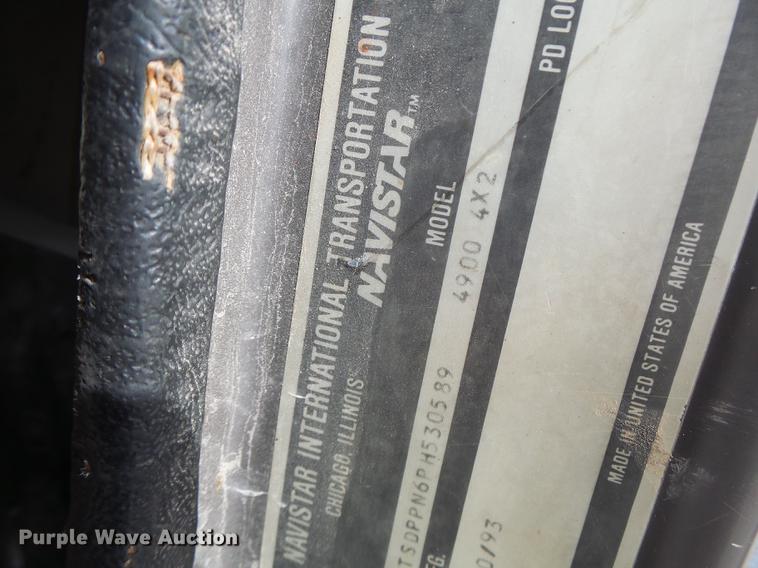 image for item DB5900 1993 International 4900 dump truck