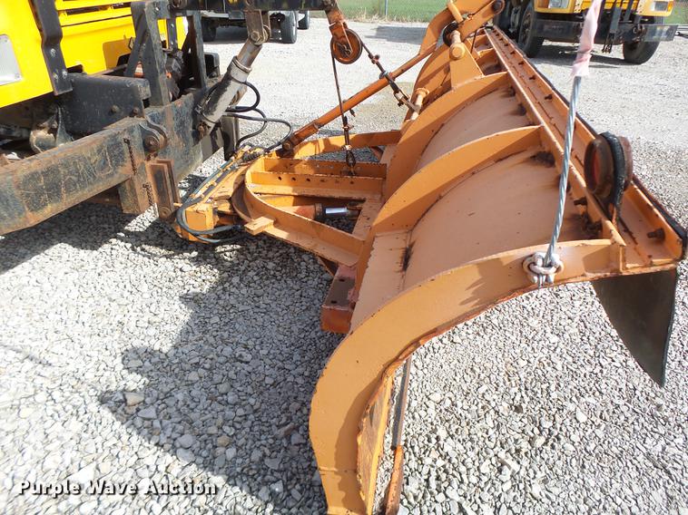 image for item DB5902 1992 International 4900 dump truck