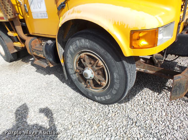 image for item DB5902 1992 International 4900 dump truck