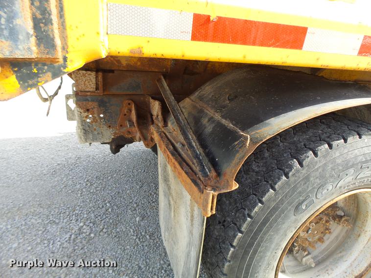 image for item DB5902 1992 International 4900 dump truck