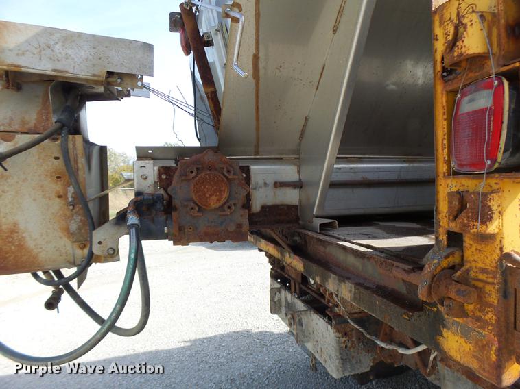 image for item DB5902 1992 International 4900 dump truck