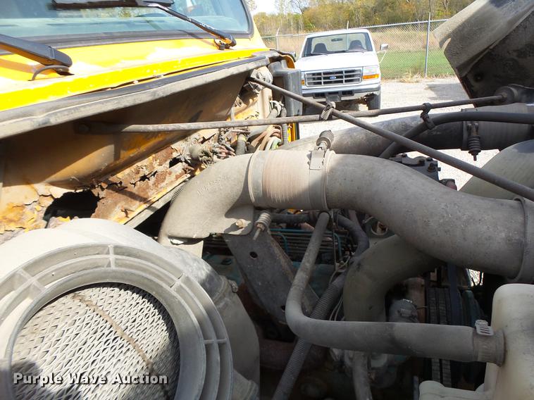 image for item DB5902 1992 International 4900 dump truck