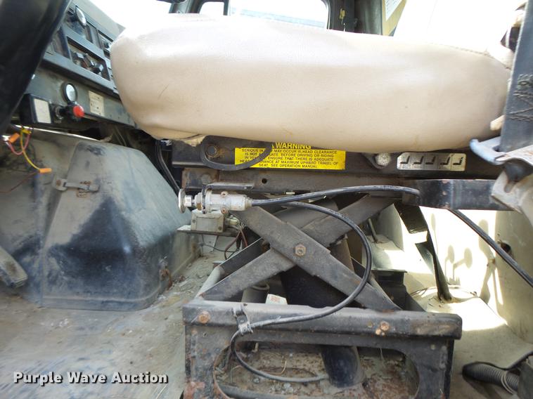 image for item DB5902 1992 International 4900 dump truck