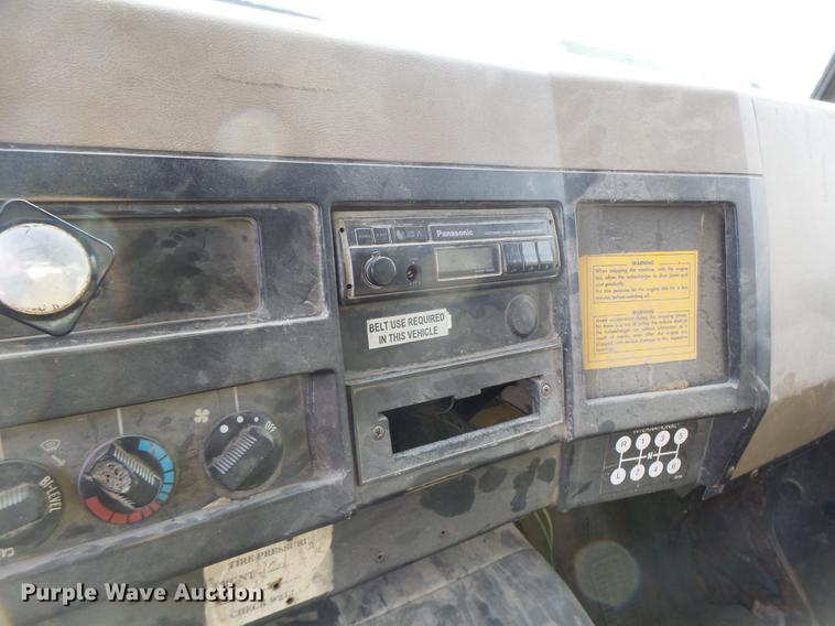 image for item DB5902 1992 International 4900 dump truck