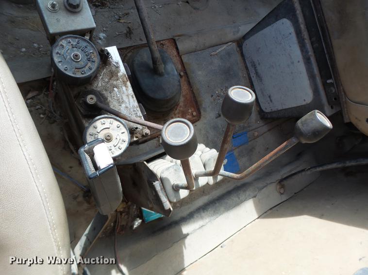 image for item DB5902 1992 International 4900 dump truck