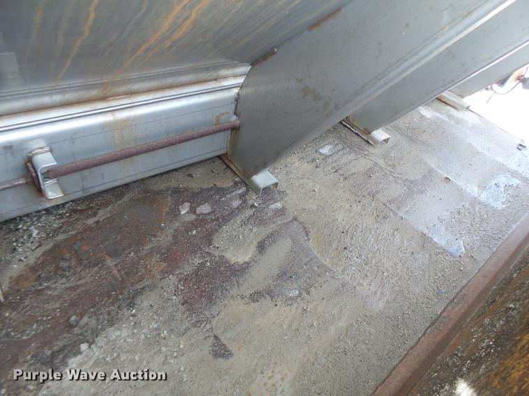 image for item DB5902 1992 International 4900 dump truck