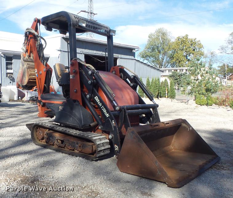 image for item DB6366 2007 Ditch Witch XT1600 tool carrier